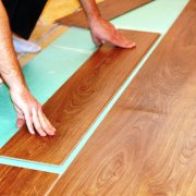 وضع الأرضيات الخشبية: بعض الحلول لمشكلة غير عادية