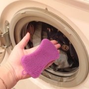 Prilikom pranja, u bubanj dodajte silikonsku spužvu: korisnu za stvari i perilicu rublja