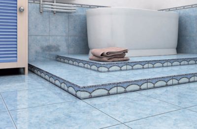Die beliebtesten Materialien für Bodenbeläge im Badezimmer sind Keramik und Steinfliesen.