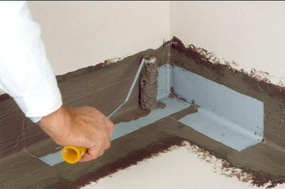 Impermeabilizarea este foarte importantă atunci când executați podele din sapa din beton într-un garaj