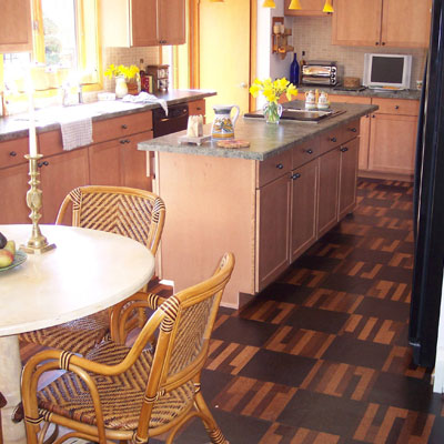 suelo de corcho en la cocina: práctico y ecológico