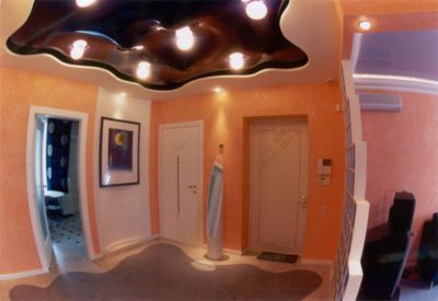 Коркови етажи - коридор снимка
