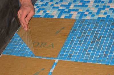 DIY mosaikflisebelægning