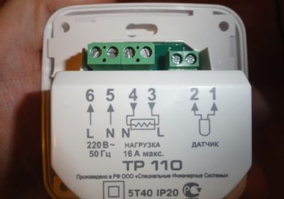 Schema de conectare pe carcasa termostatului