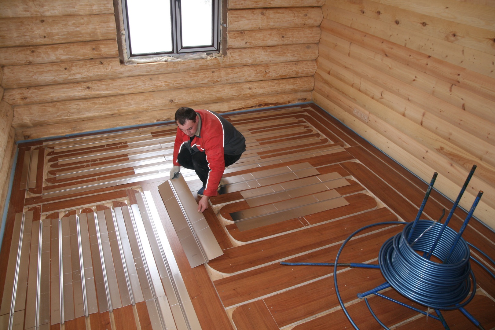 Hoe maak je een vloertaart in een houten vloer?