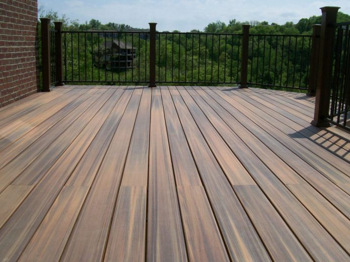 Direct laying of decking