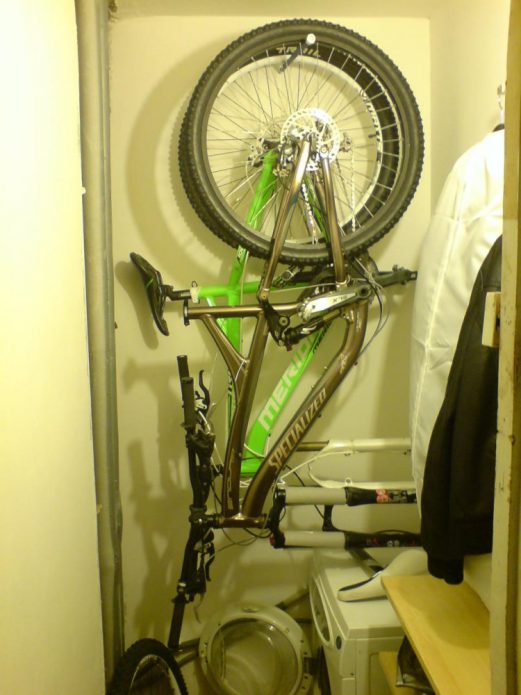 Armazenamento de bicicletas no armário
