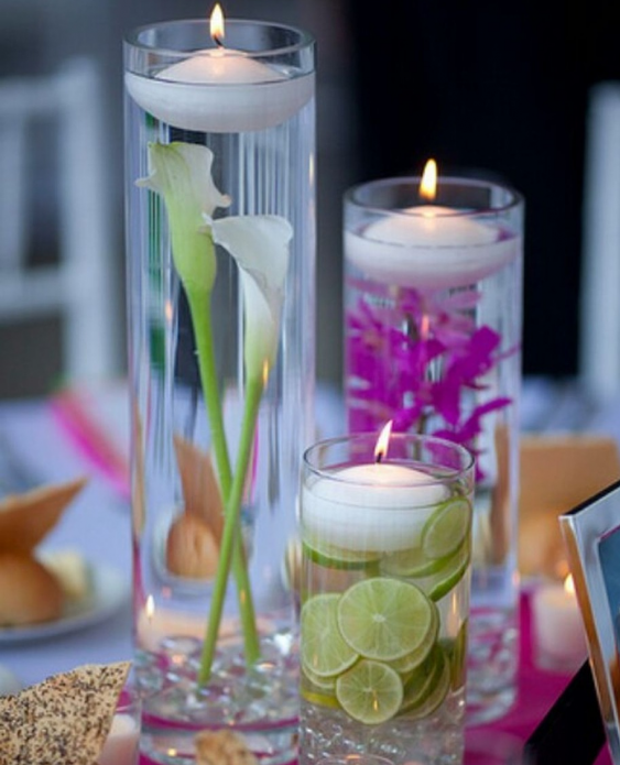 Gražios žvakidės ant šventinio stalo