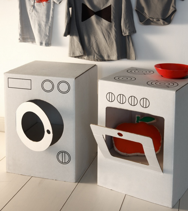 Žaislų viryklė ir dėžutės skalbimo mašina