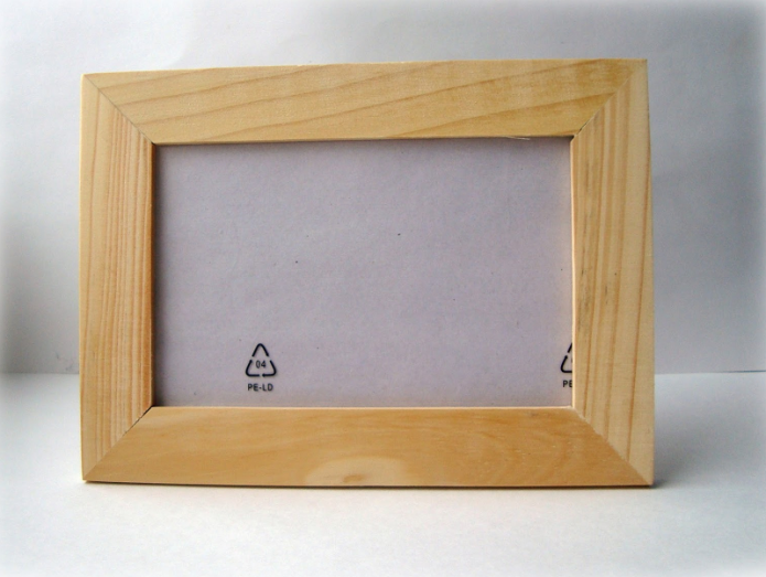 Photo frame made of plywood