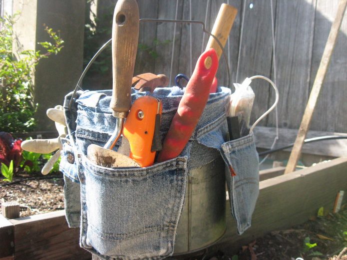 Organizators dārza instrumentiem ar ērtām kabatām