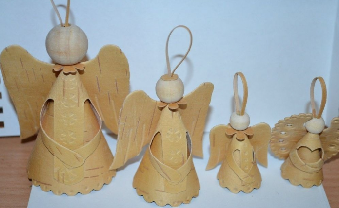 Zabawki wykonane z kory brzozy