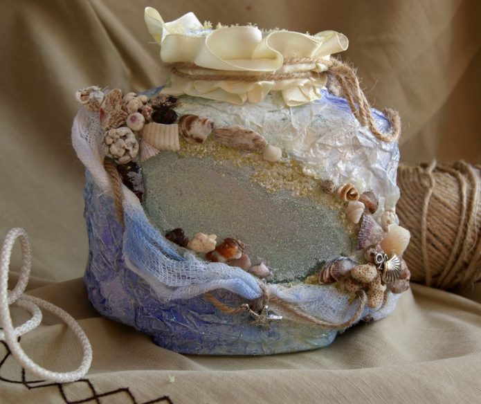 Įspūdinga jūrinio stiliaus vaza iš stiklinio indelio