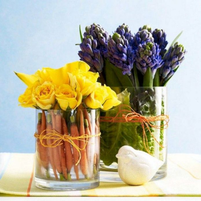 Vază decorată cu legume