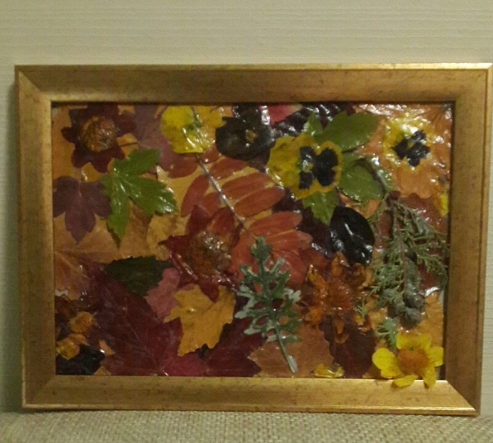 Panel de hojas secas