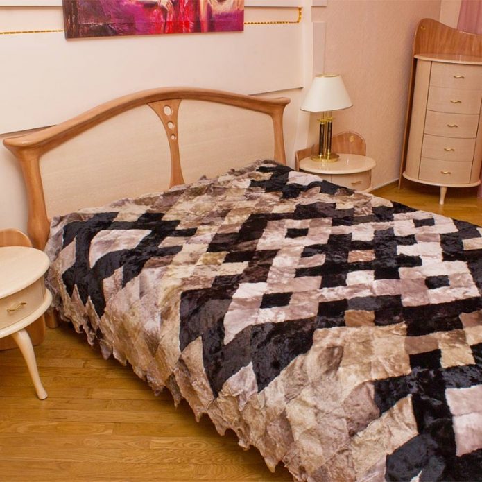 Sheepskin bedspread