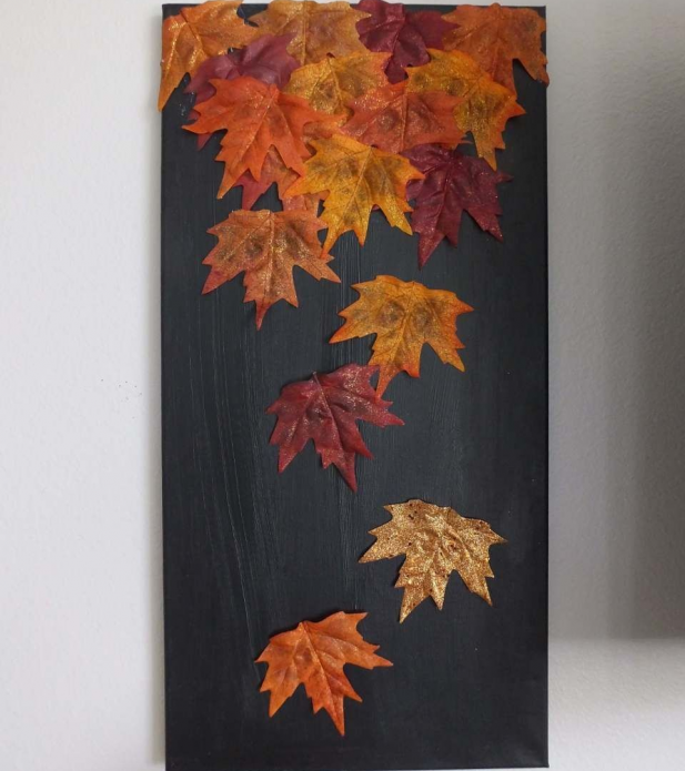 Un panel simple pero efectivo de hojas de otoño.
