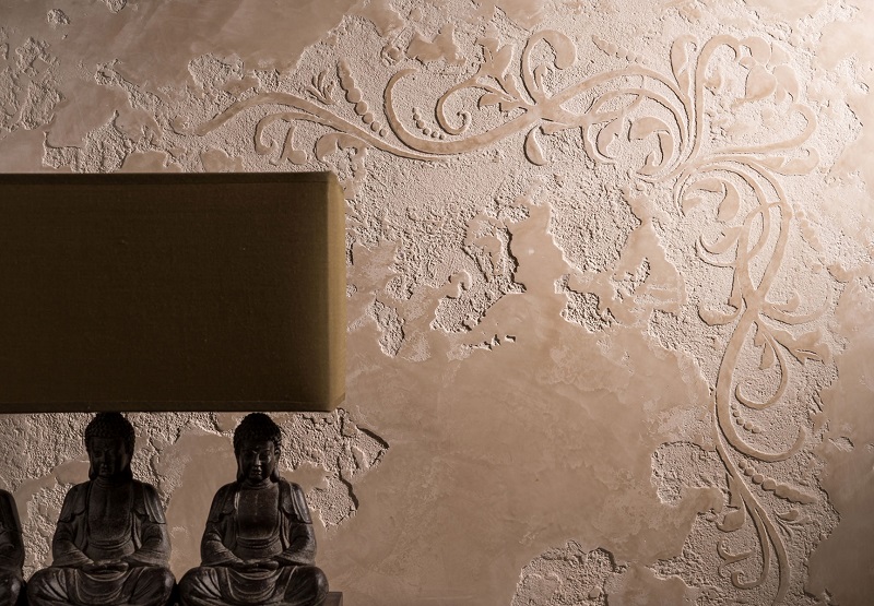 Decorative plaster with patterns