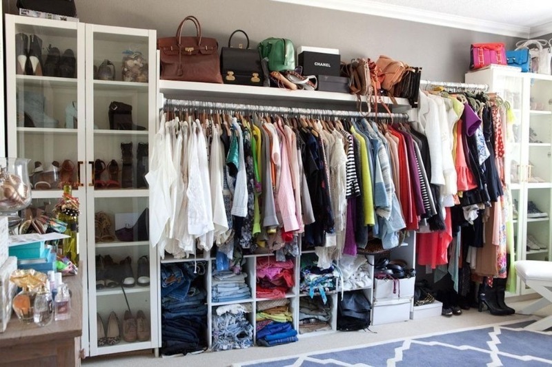 Only a place is taken: 5 things, from which it is high time to free the closet